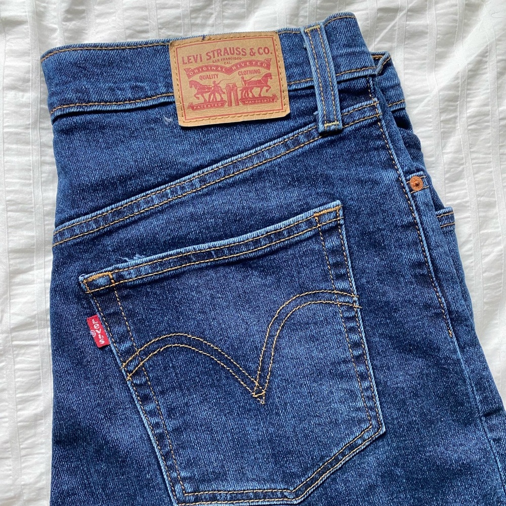 Levi Ribcage Jeans- Highrise